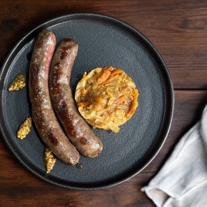 Купаты из оленины с тушёной капустой